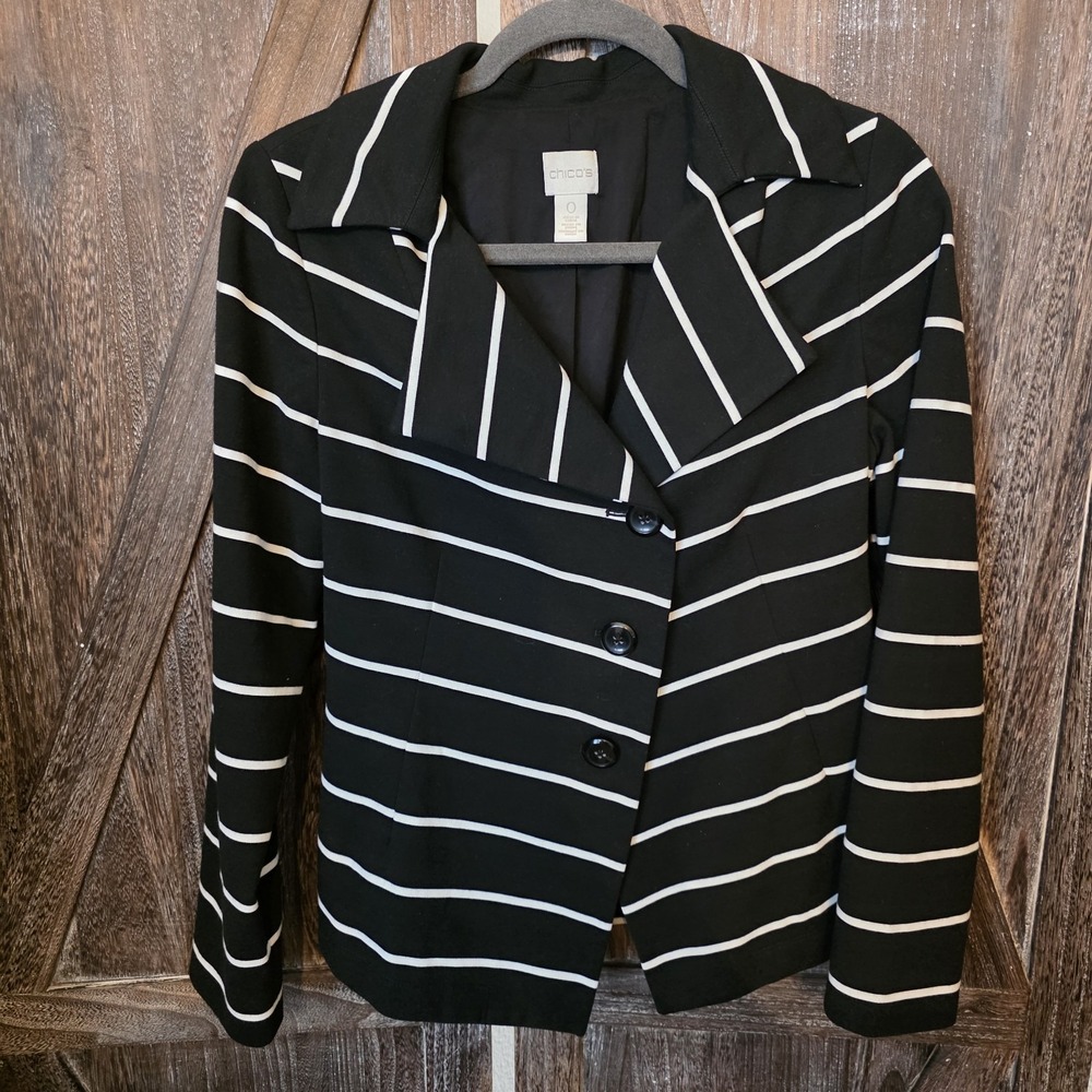Chicos Jacket Women's Size 0 (Small) Black White Striped Knit Button Up Blazer